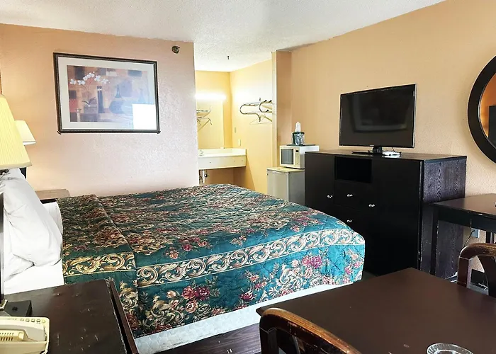 Garden Inn & Suites